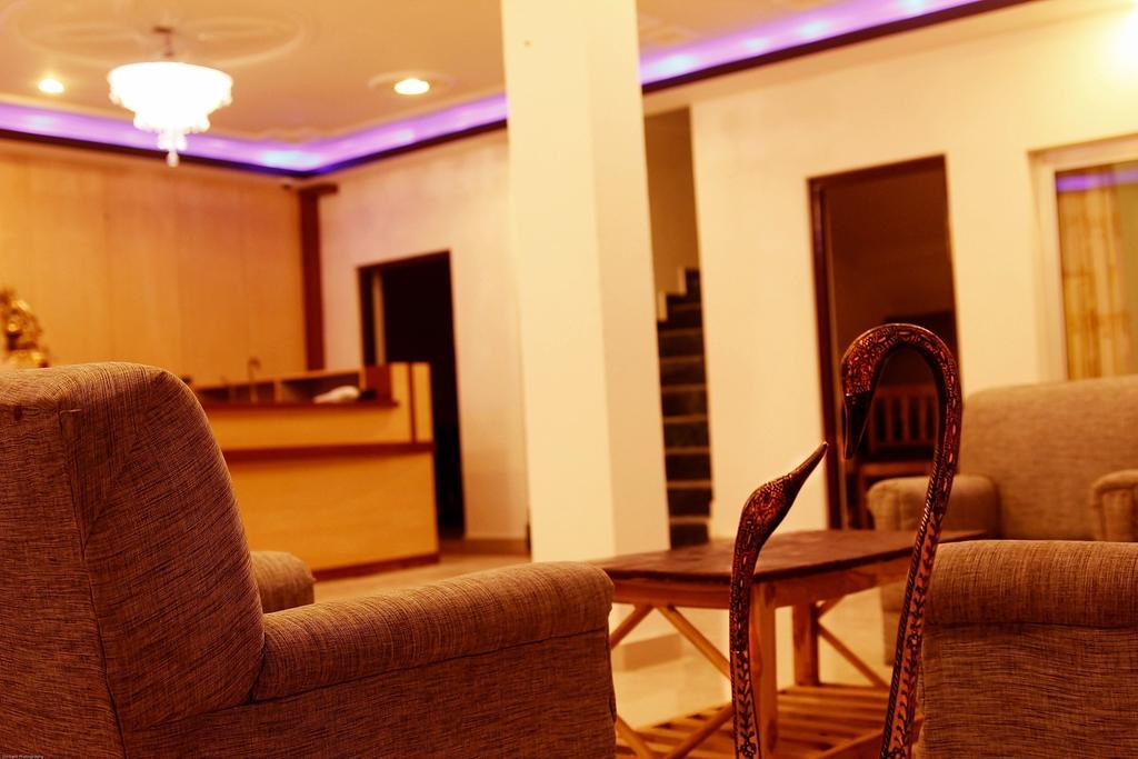 Hotel Hill Palace Kausani Εξωτερικό φωτογραφία